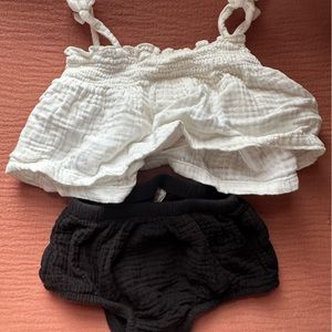 Muslin baby girl set